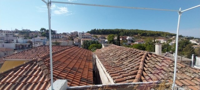 Μονοκατοικία, 290τ. μ.
