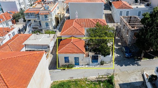 Μονοκατοικία, 65τ. μ.