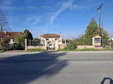 Μονοκατοικία, 260τ. μ.