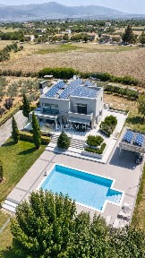 Μονοκατοικία, 363τ. μ.