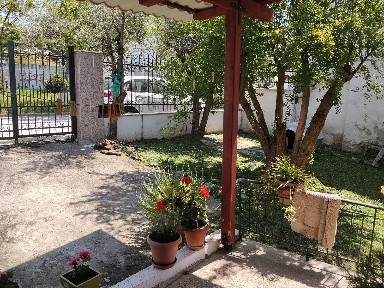 Μονοκατοικία, 55τ. μ.