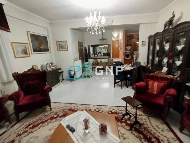 Μονοκατοικία, 300τ. μ.