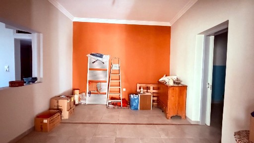 Συγκρότημα διαμερισμάτων, 151τ. μ.