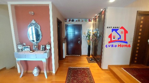 Μονοκατοικία, 255τ. μ.