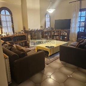 Μονοκατοικία, 650τ. μ.