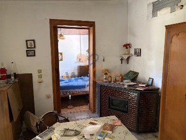 Μονοκατοικία, 45τ. μ.