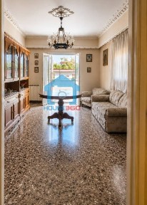 Κέντρο, Νέα Μάκρη (Αθήνα - Ανατολικά Προάστια)