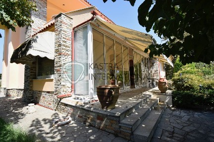 Μονοκατοικία, 220τ. μ.
