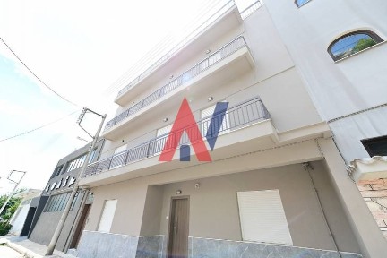 Κτίριο, 340τ. μ.