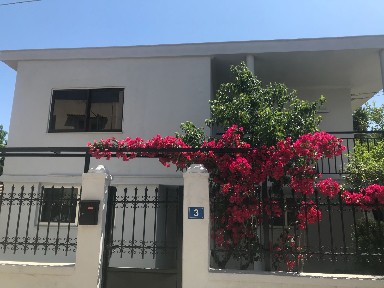Μονοκατοικία, 107τ. μ.