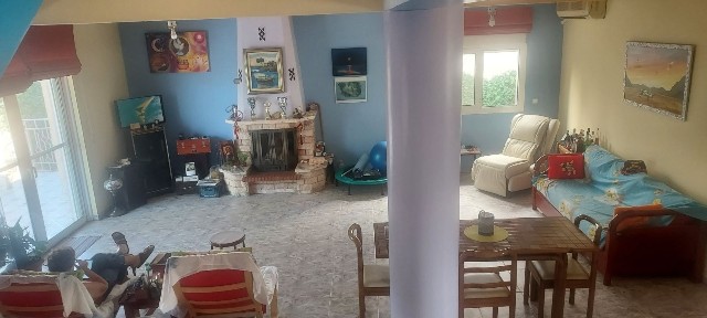 Γαργηττός, Γέρακας (Αθήνα - Ανατολικά Προάστια)