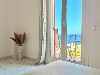 Ερμούπολη, Σύρος (Κυκλάδες), Κώστα Εμμανουηλ Σκαρπέλη 3, Ερμούπολη 84100