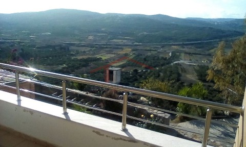 Συγκρότημα διαμερισμάτων, 245τ. μ.