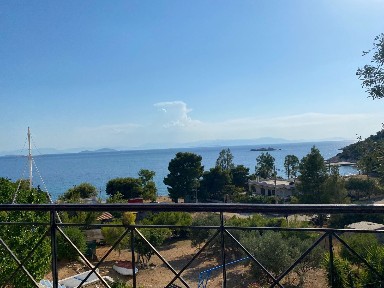 Μονοκατοικία, 85τ. μ.