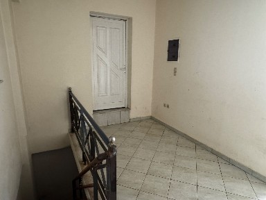 Κατάστημα, 92τ. μ.