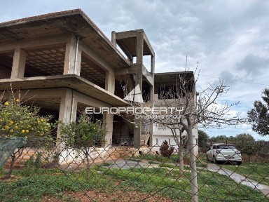 Συγκρότημα διαμερισμάτων, 550τ. μ.