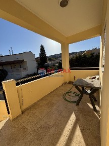 Συγκρότημα διαμερισμάτων, 180τ. μ.