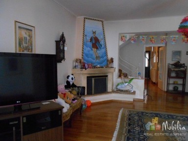 Μορτερό, Νέα Ερυθραία (Αθήνα - Βόρεια Προάστια)