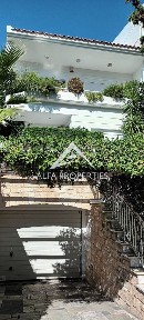 Καστρί - Πολιτεία, Νέα Ερυθραία (Αθήνα - Βόρεια Προάστια)