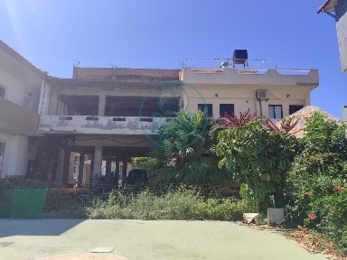 Κτίριο, 348τ. μ.