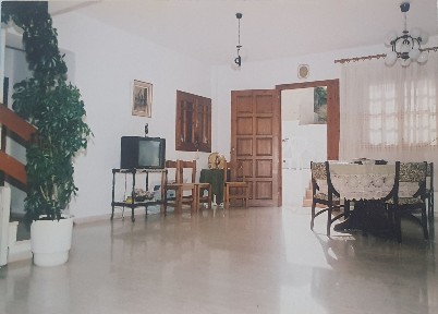Κτίριο, 450τ. μ.