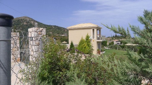 Ελειός - Πρόννοι, Κεφαλονιά (Ν. Κεφαλονιάς), Επαρχιακή Οδός Βαλεριάνου-Πόρου, 280 86 Ελειός-Πρόννοι