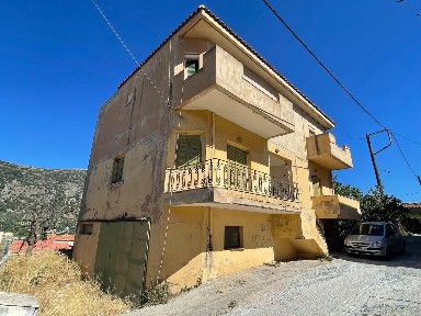 Συγκρότημα διαμερισμάτων, 120τ. μ.
