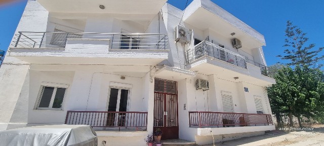 Συγκρότημα διαμερισμάτων, 300τ. μ.