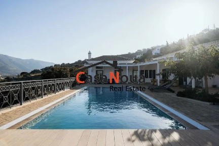 Μονοκατοικία, 270τ. μ.