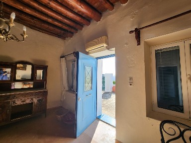 Μονοκατοικία, 75τ. μ.