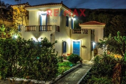 Συγκρότημα διαμερισμάτων, 289τ. μ.