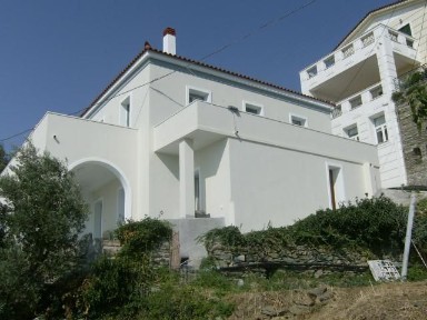 Μονοκατοικία, 165τ. μ.