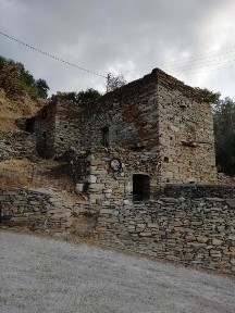 Μονοκατοικία, 330τ. μ.