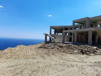 Κτίριο, 450τ. μ.