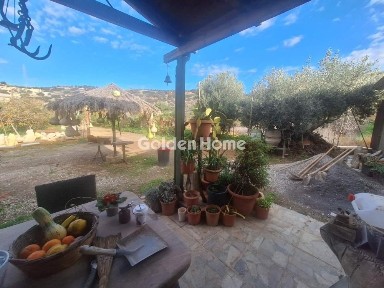 Συγκρότημα διαμερισμάτων, 390τ. μ.