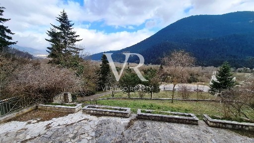 Μονοκατοικία, 430τ. μ.