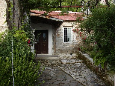 Μονοκατοικία, 100τ. μ.