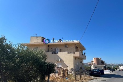 Συγκρότημα διαμερισμάτων, 306τ. μ.