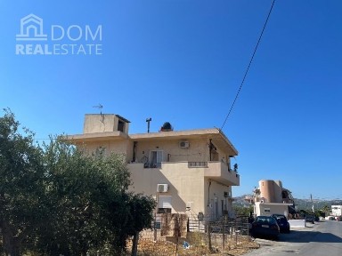 Κτίριο, 306τ. μ.