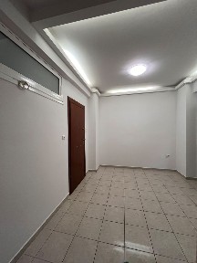 Τρεις Γέφυρες, Λεωφόρος Πατησίων - Λεωφόρος Αχαρνών (Αθήνα - Κέντρο), Νιρβάνα Παύλου 77, Αθήνα 11145