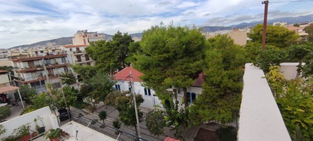 Κτίριο, 205τ. μ.
