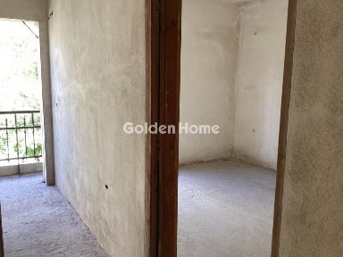 Κτίριο, 400τ. μ.