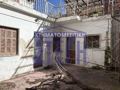 Κτίριο, 150τ. μ.