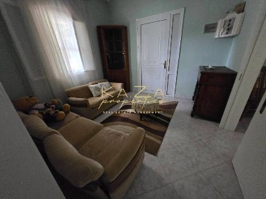 Μονοκατοικία, 65τ. μ.