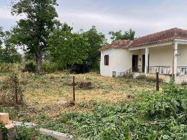 Μονοκατοικία, 65τ. μ.