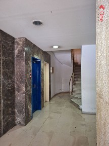 Κτίριο, 2100τ. μ.