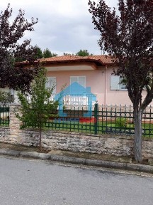 Μονοκατοικία, 103τ. μ.