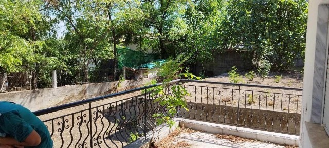 Μονοκατοικία, 77τ. μ.