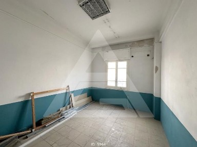 Κτίριο, 413τ. μ.