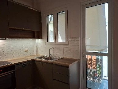 Ερυθρός, Αμπελόκηποι - Πεντάγωνο (Αθήνα - Κέντρο)